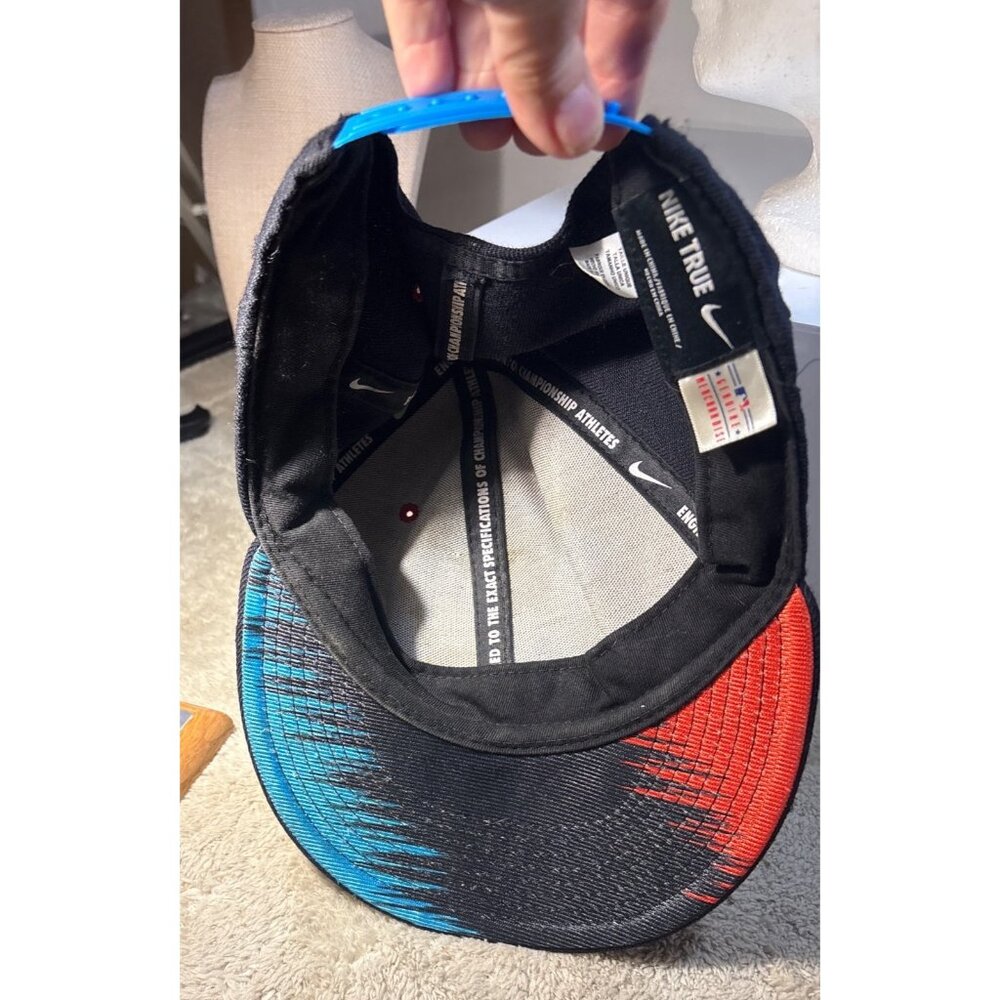 Toronto Blue Jays Hat Nike True Snapback Embroidered Logo Black Red & Blue - Picture 5 of 7
